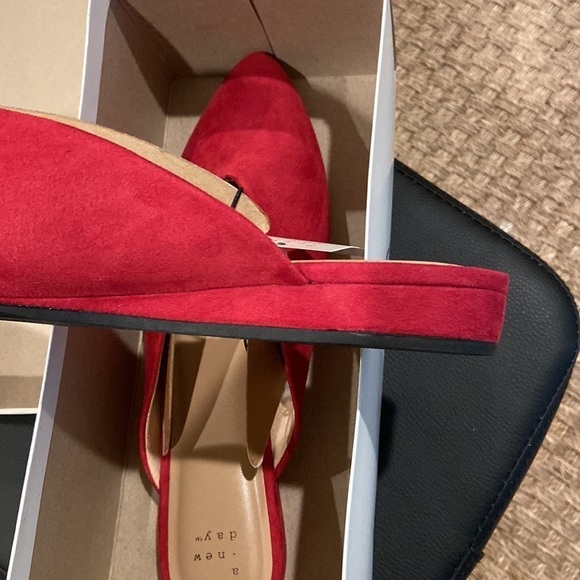 A new day burgundy mules new - Picture 5 of 5